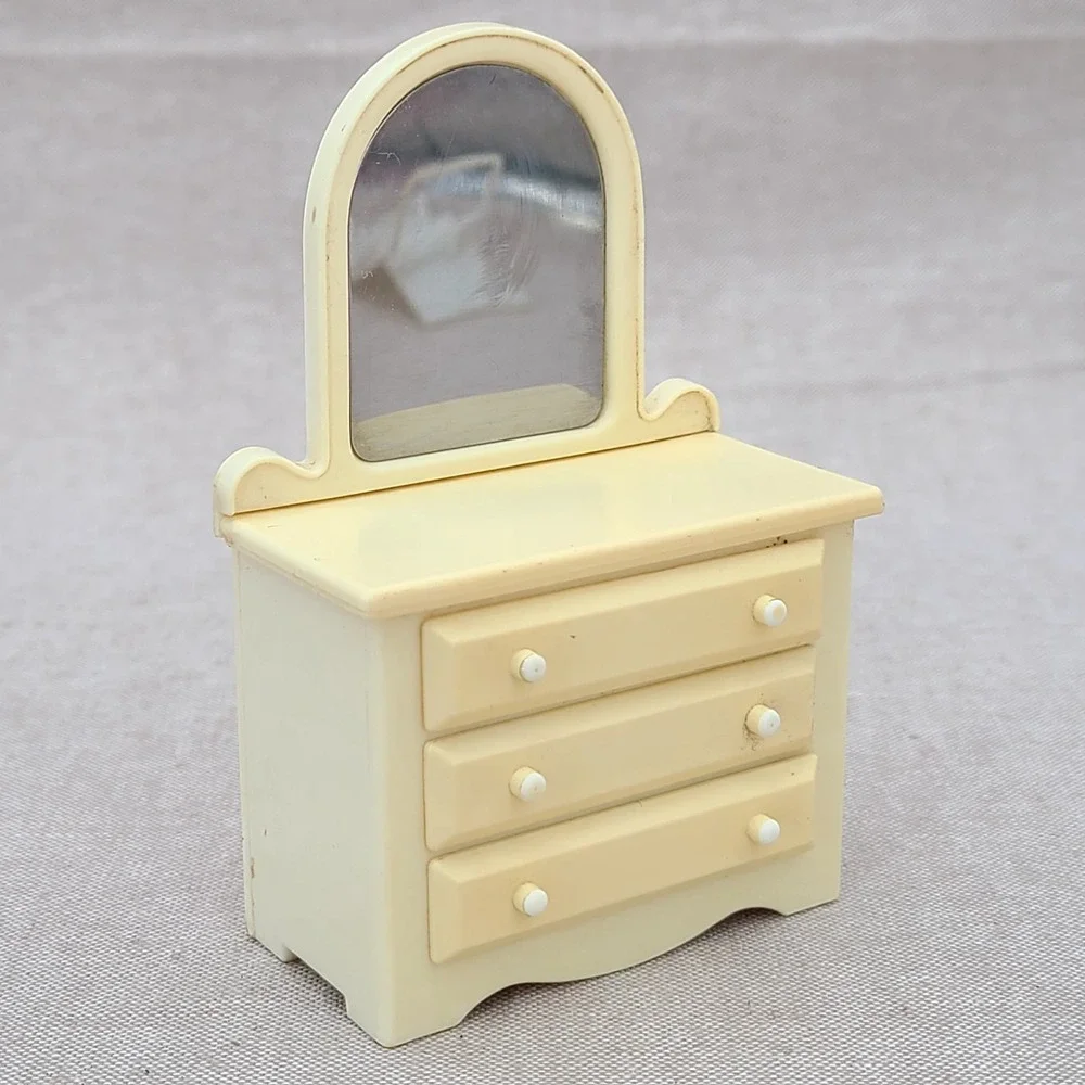 VTG Fisher Price Dollhouse Bedroom Dresser Mirror Removable Drawers Hong Kong